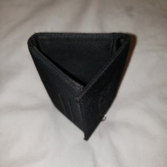 Prada 6 key keychain 3¹/⁴"Lx2.5"H - Picture 6 of 7